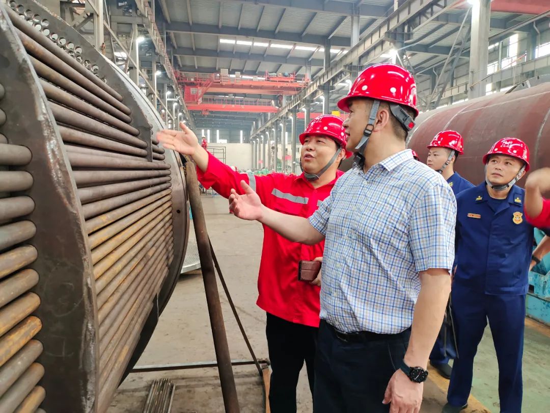 猇亭區(qū)副區(qū)長、黨組成員舒華容帶隊到化機(jī)公司檢查安全生產(chǎn)工作