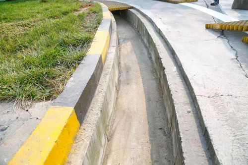 熱火朝天！集團總部140余人到股份公司氯堿分廠開展勞動(圖6)