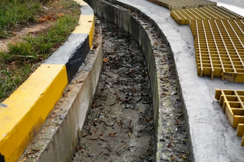 熱火朝天！集團總部140余人到股份公司氯堿分廠開展勞動(圖5)