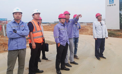 王大真節(jié)日期間現(xiàn)場察看新項目建設(shè)情況(圖1) 王大真節(jié)日期間現(xiàn)場察看新項目建設(shè)情況(圖1)