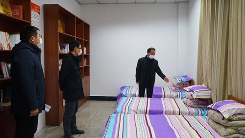 周金平到楚星公司、松滋肥業檢查疫情防控情況(圖2)