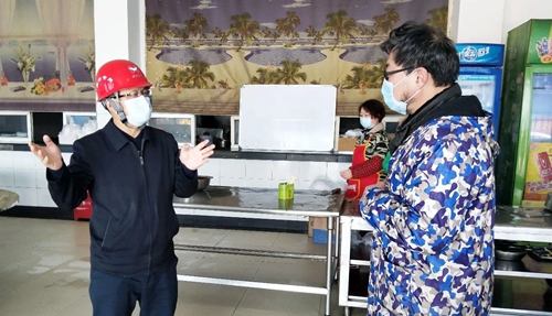 王大真到股份公司現場檢查疫情防控及安全生產情況(圖2) 王大真到股份公司現場檢查疫情防控及安全生產情況(圖2)