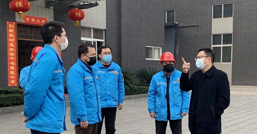 王大真到楚星公司和松滋肥業現場檢查疫情防控及安全生產情況(圖2) 王大真到楚星公司和松滋肥業現場檢查疫情防控及安全生產情況(圖2)