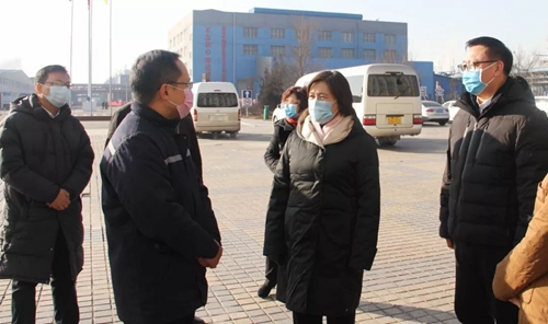 內蒙古自治區主席布小林到內蒙宜化檢查疫情防控工作(圖1) 內蒙古自治區主席布小林到內蒙宜化檢查疫情防控工作(圖1)