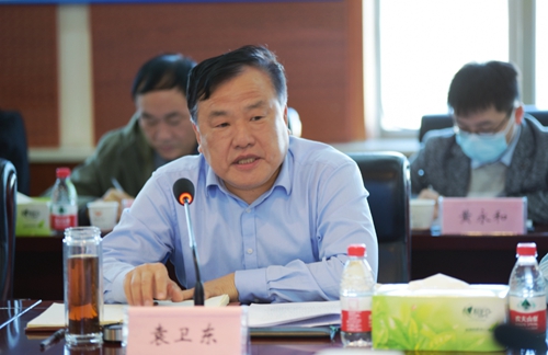 袁衛(wèi)東率領(lǐng)宜昌市黨政代表團到新疆宜化調(diào)研指導(dǎo)(圖4) 袁衛(wèi)東率領(lǐng)宜昌市黨政代表團到新疆宜化調(diào)研指導(dǎo)(圖4)