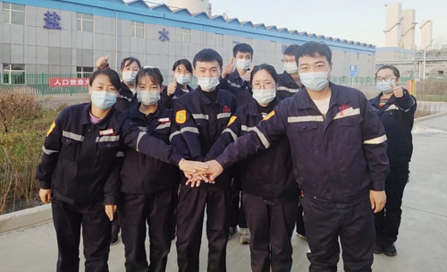 新疆宜化氯堿分廠氯乙烯三班、合成二班榮獲準(zhǔn)東開發(fā)區(qū)安全標(biāo)準(zhǔn)化示范班組稱號(圖2) 新疆宜化氯堿分廠氯乙烯三班、合成二班榮獲準(zhǔn)東開發(fā)區(qū)安全標(biāo)準(zhǔn)化示范班組稱號(圖2)