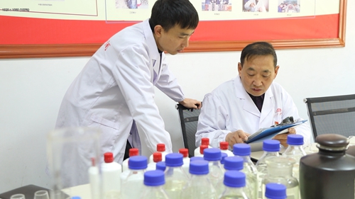 金沙酒業“匠人”孕造醇柔佳釀(圖1) 金沙酒業“匠人”孕造醇柔佳釀(圖1)