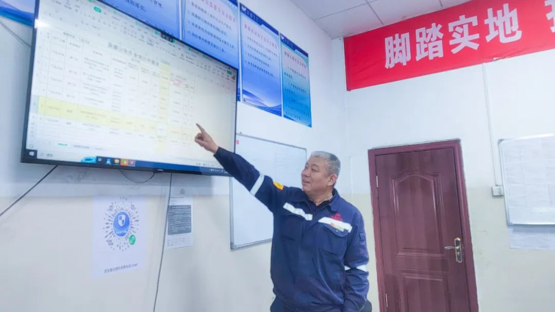 【宜化榜樣】宜化工匠薛良慶:扎根生產技術一線默默耕耘30余年(圖2) 圖片