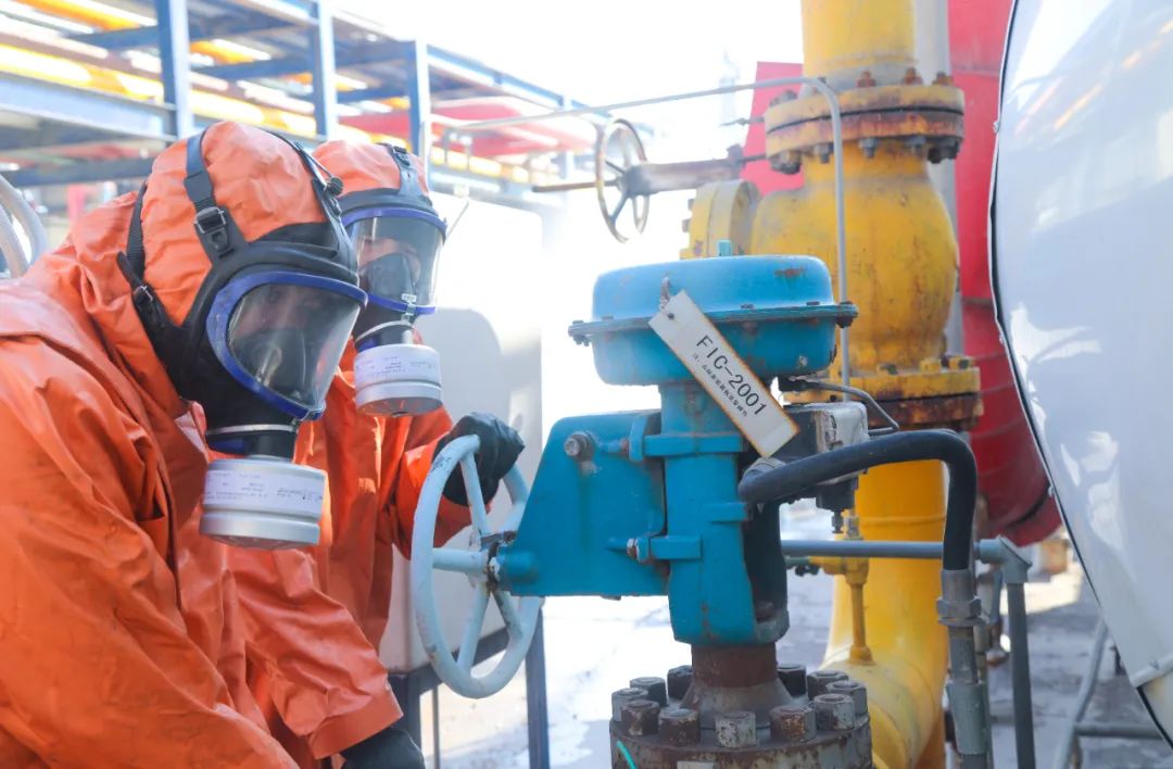 【安全生產月】防患未然!聯化公司開展危化品泄漏事故應急救援演練(圖3) 圖片