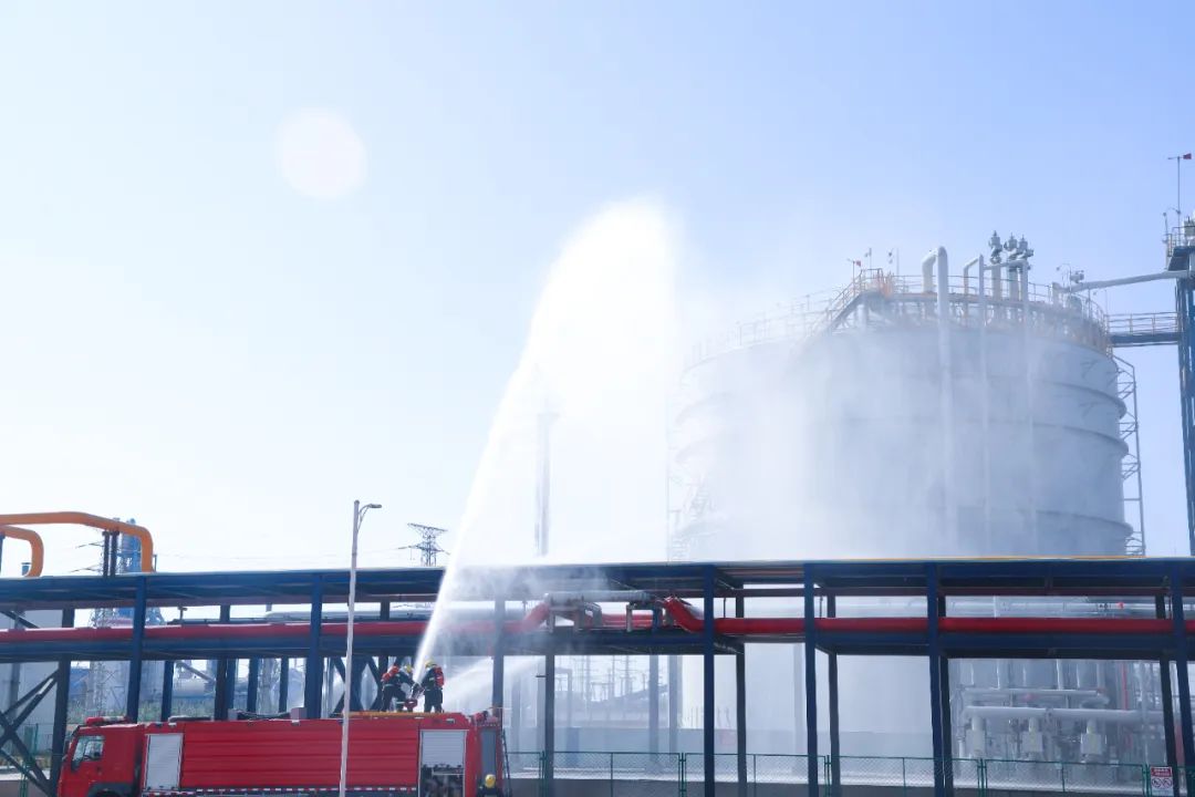 【安全生產月】防患未然!聯化公司開展危化品泄漏事故應急救援演練(圖4) 圖片