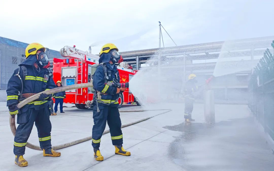 【安全生產月】以練為戰!新疆宜化開展危化品泄漏事故應急演練(圖4) 圖片