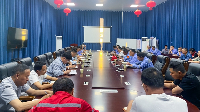 王大真到田家河項目指揮部現場辦公 安排部署工程項目建設安全工作(圖1) 王大真到田家河項目指揮部現場辦公 安排部署工程項目建設安全工作(圖1)