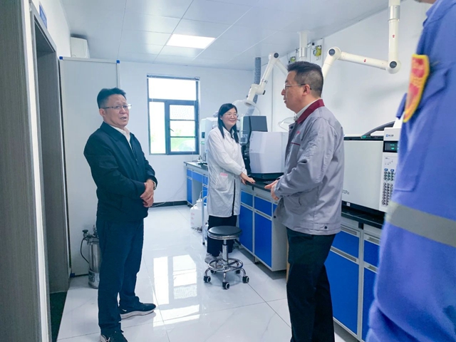 王大真深入基層一線和項目現場走訪慰問(圖2) 王大真深入基層一線和項目現場走訪慰問(圖2)