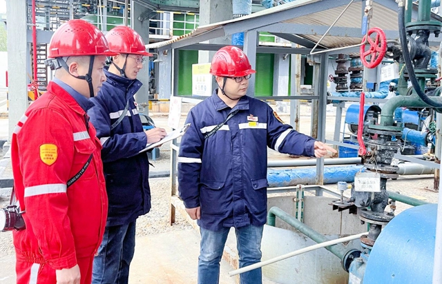 股份公司:齊抓共管保安全,群防群守促穩定(圖1) 股份公司:齊抓共管保安全,群防群守促穩定(圖1)