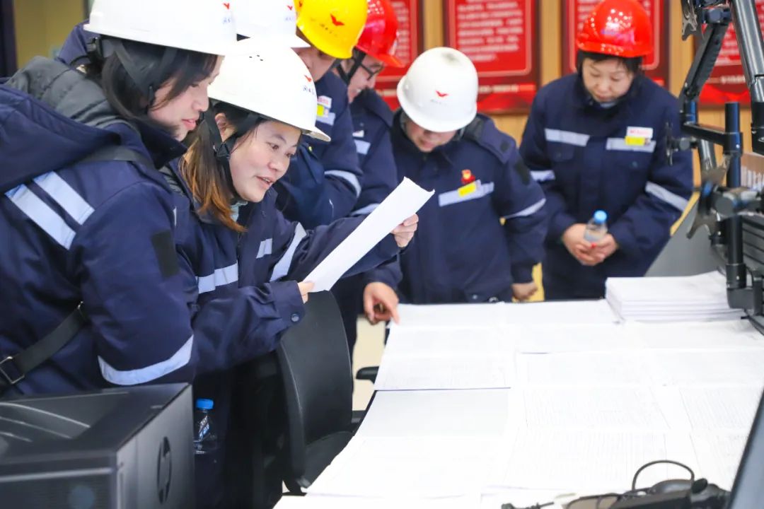 凝聚奮進力量,股份公司干部職工參觀田家河新項目(圖3) 凝聚奮進力量,股份公司干部職工參觀田家河新項目(圖3)