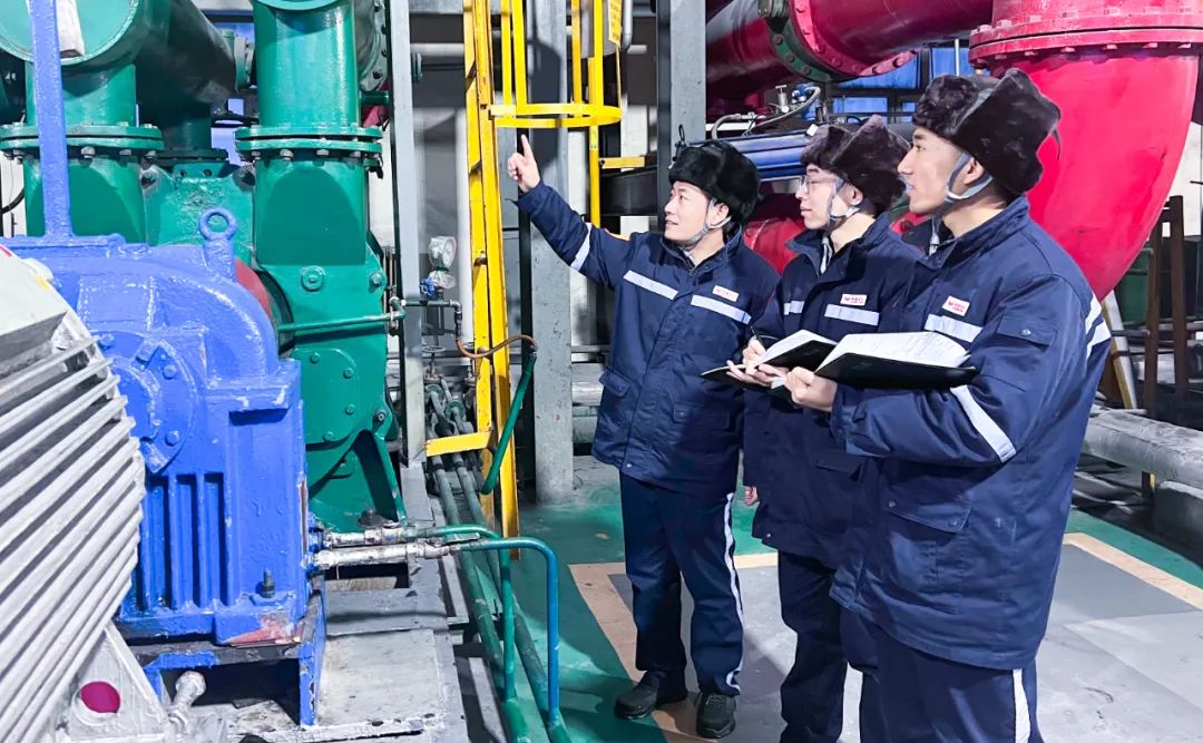 新疆宜化乙炔車間運(yùn)行一班:立足崗位強(qiáng)技能,凝心聚力創(chuàng)佳績(jī)(圖6) 新疆宜化乙炔車間運(yùn)行一班:立足崗位強(qiáng)技能,凝心聚力創(chuàng)佳績(jī)(圖6)