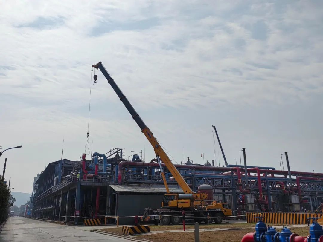 維保頂梁柱  檢修排頭兵(圖1) 維保頂梁柱  檢修排頭兵(圖1)