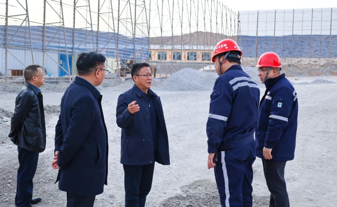 王大真到內蒙片區現場辦公(圖2) 王大真到內蒙片區現場辦公(圖2)