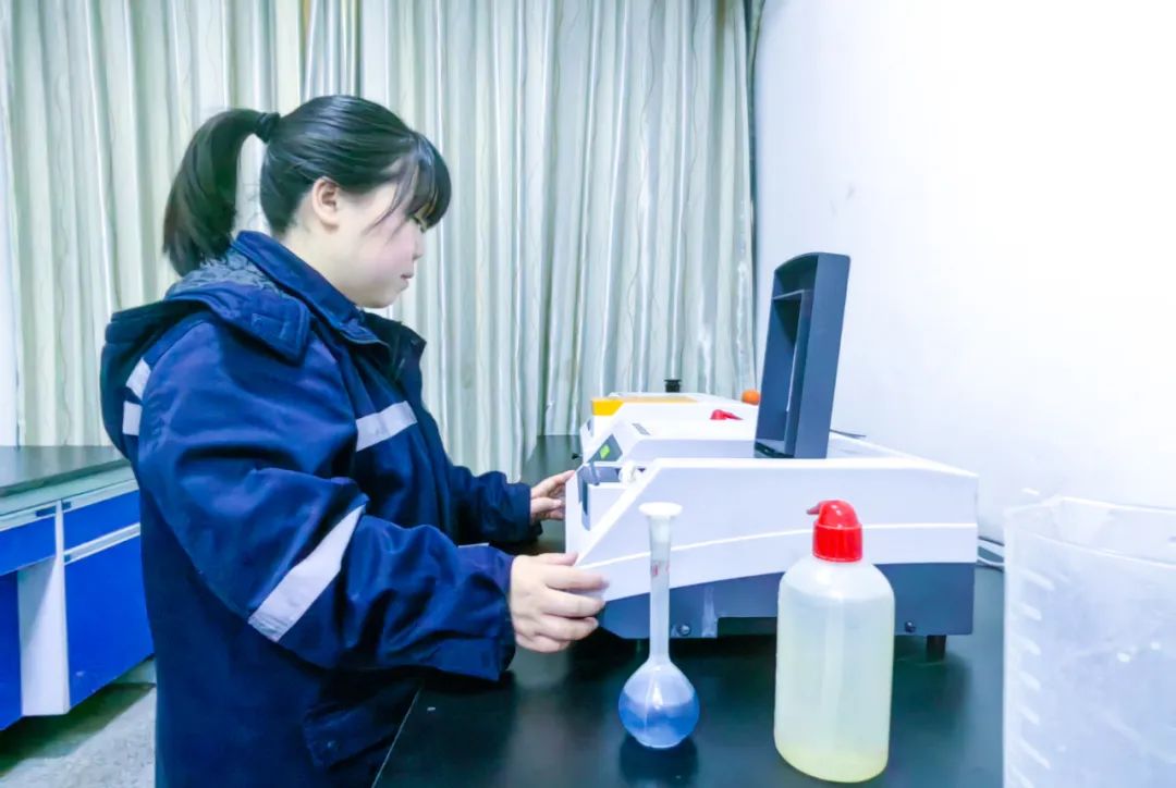 【宜化榜樣】松滋肥業(yè)周春玲：勤于學(xué)，善于思，敏于行(圖3)