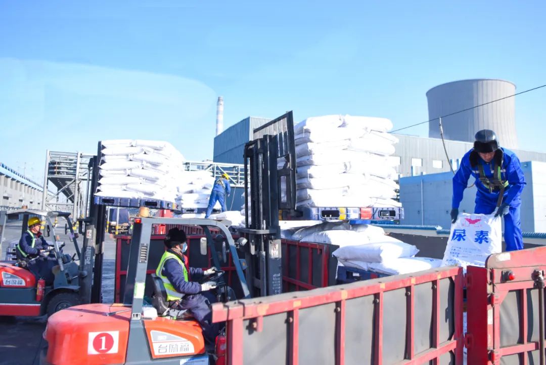 新疆宜化:開足馬力忙生產(chǎn),全力搶抓“開門紅”(圖3) 新疆宜化:開足馬力忙生產(chǎn),全力搶抓“開門紅”(圖3)