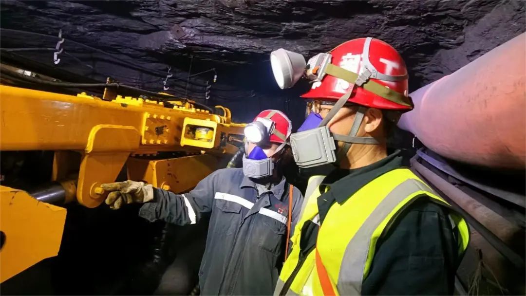 宜化礦業(yè):強化教育培訓(xùn)提技能,新工分級管理見實效(圖4) 宜化礦業(yè):強化教育培訓(xùn)提技能,新工分級管理見實效(圖4)