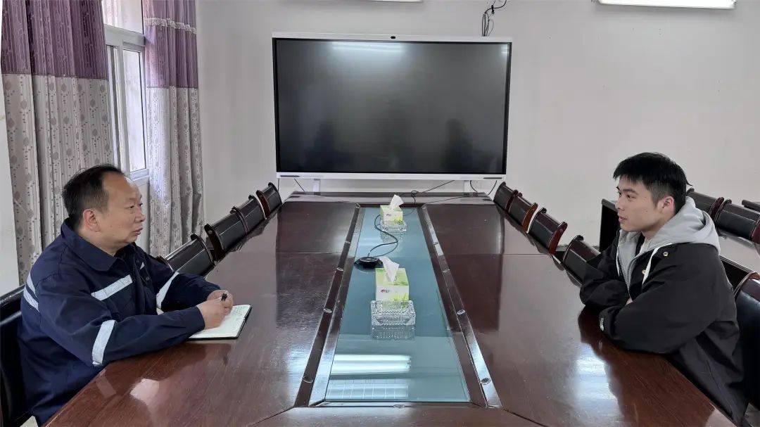 宜化礦業(yè):強化教育培訓(xùn)提技能,新工分級管理見實效(圖5) 宜化礦業(yè):強化教育培訓(xùn)提技能,新工分級管理見實效(圖5)