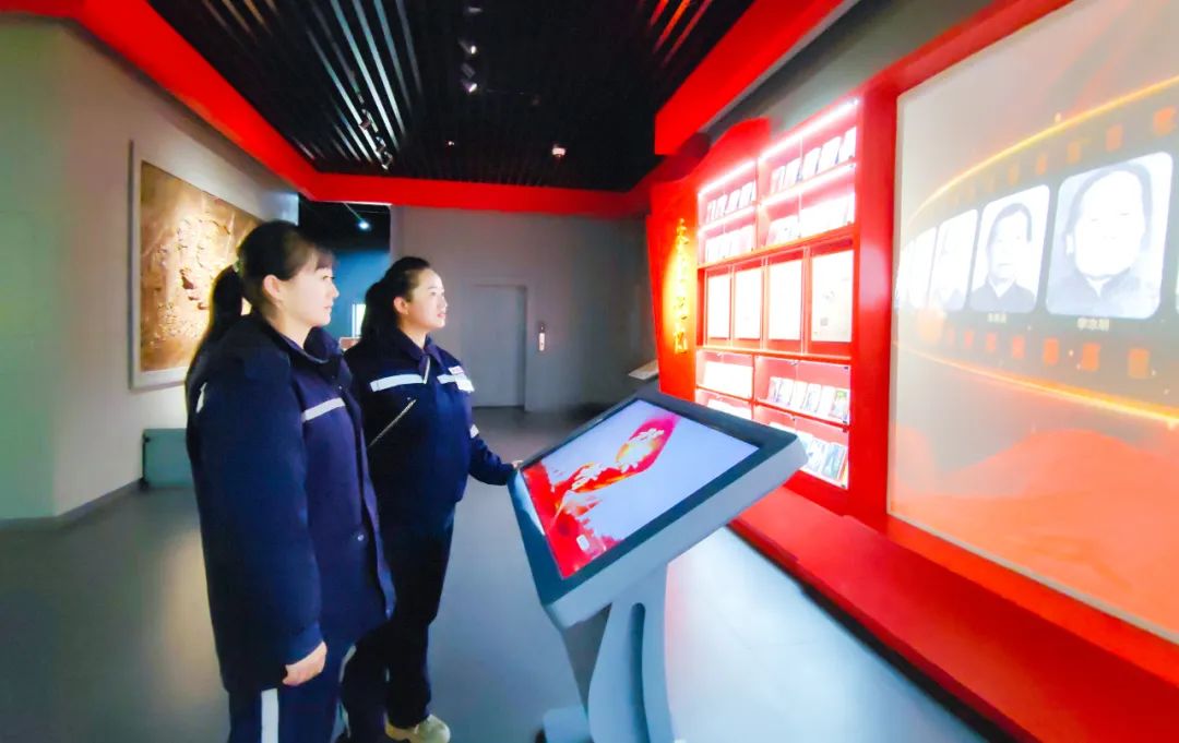 青海片區公司：緬懷先輩祭英烈，踔厲奮發譜新篇(圖6)