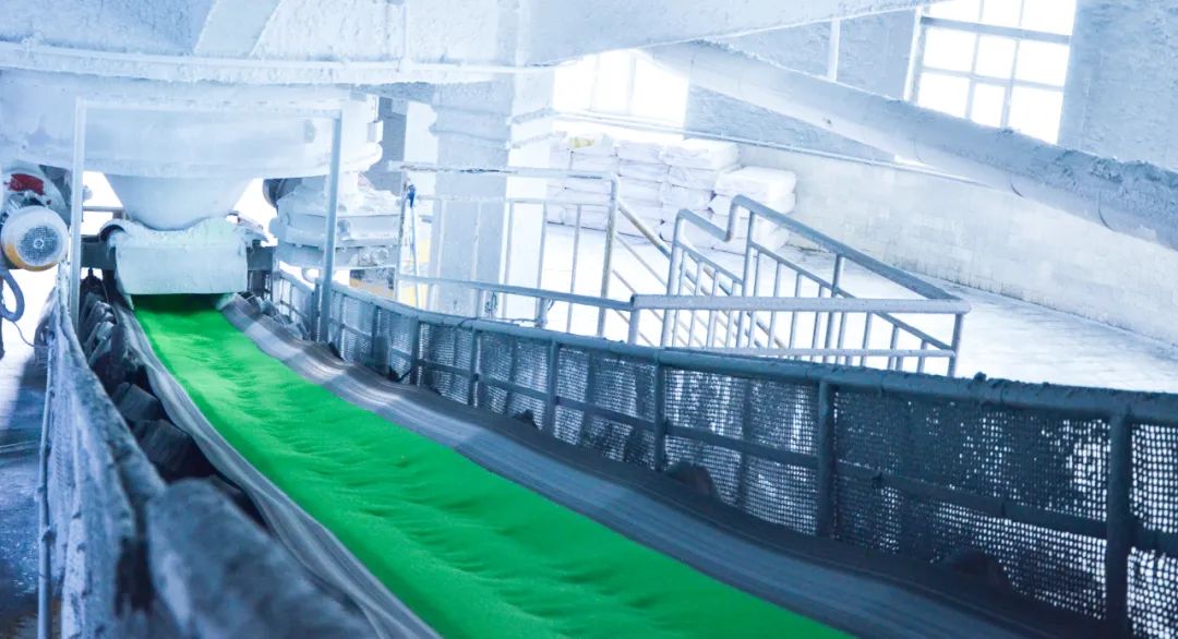 喜報!新疆宜化尿素產(chǎn)品再添兩位“新成員”(圖4) 喜報!新疆宜化尿素產(chǎn)品再添兩位“新成員”(圖4)