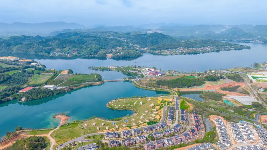 奮進(jìn)新宜化綻放YOUNG力量!集團(tuán)團(tuán)委組織青年大學(xué)生開展團(tuán)建活動(dòng)(圖4) 奮進(jìn)新宜化綻放YOUNG力量!集團(tuán)團(tuán)委組織青年大學(xué)生開展團(tuán)建活動(dòng)(圖4)