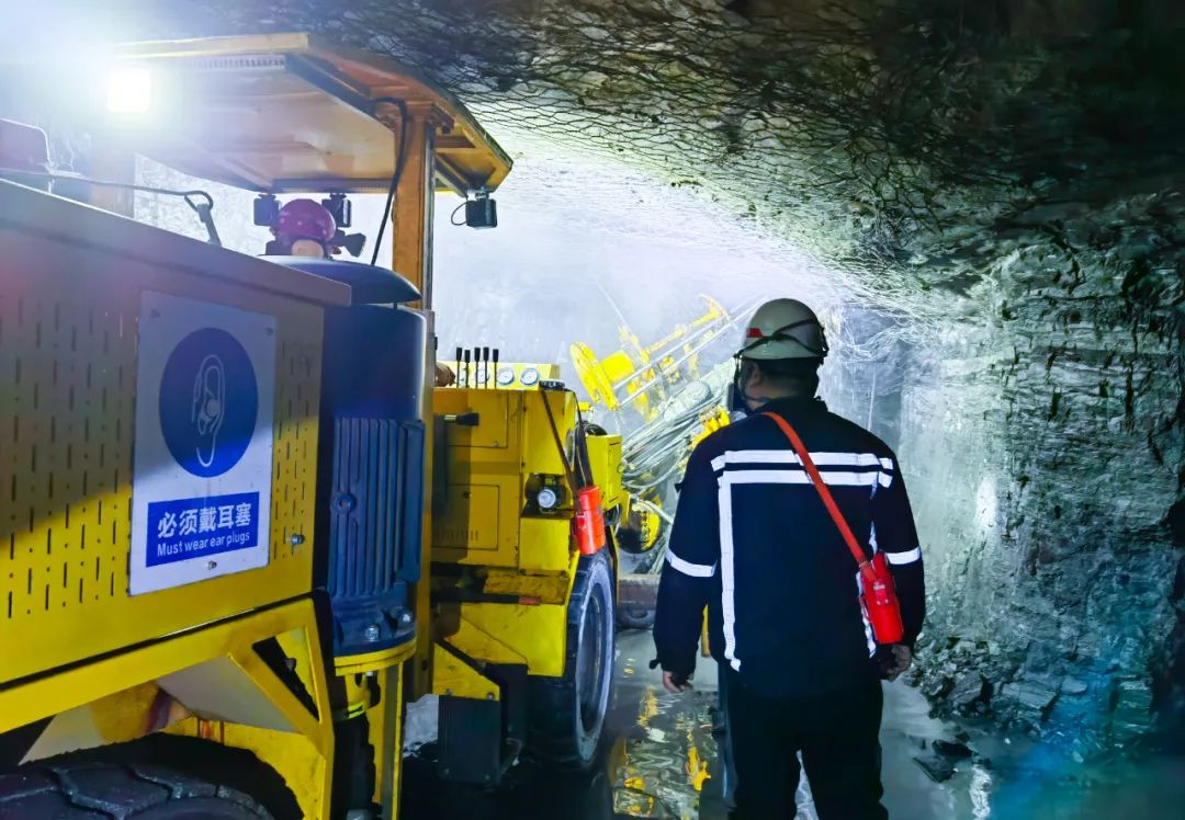 宜化礦業:推行定責管理,筑牢安全防線(圖5) 宜化礦業:推行定責管理,筑牢安全防線(圖5)