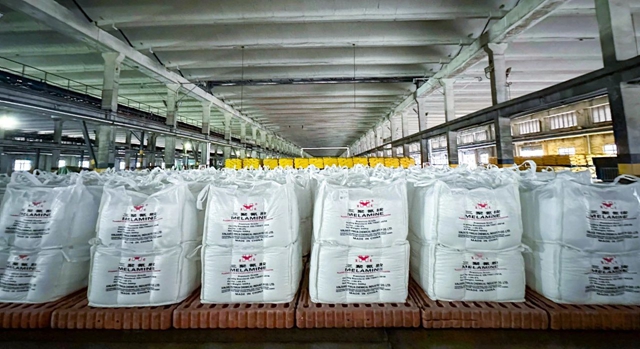 新疆宜化專精特新產(chǎn)品微粉三胺成功下線(圖1) 新疆宜化專精特新產(chǎn)品微粉三胺成功下線(圖1)