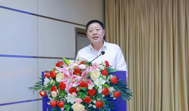 增值引領共贏疆來!2024宜化宜冠滴品牌戰(zhàn)略發(fā)布會在新疆輪臺縣成功舉行(圖2) 增值引領共贏疆來!2024宜化宜冠滴品牌戰(zhàn)略發(fā)布會在新疆輪臺縣成功舉行(圖2)