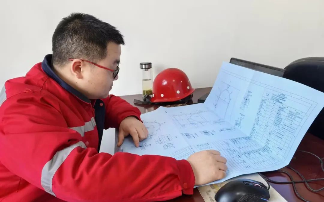 【管理標兵】化機公司黃亞華：扎根一線勤鉆研，履職盡責勇擔當(圖2)