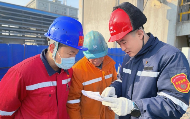 內(nèi)蒙古宜化:繃緊安全弦,守牢安全關(guān)(圖1) 內(nèi)蒙古宜化:繃緊安全弦,守牢安全關(guān)(圖1)