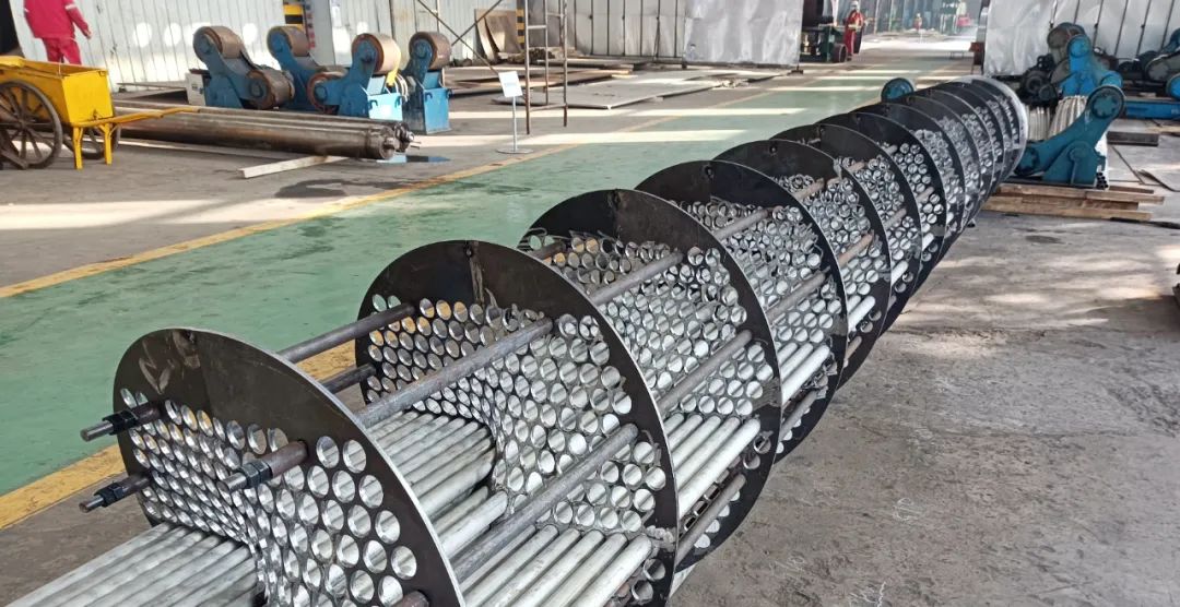 祝賀!化機公司首批新一代換熱器產品成功交付(圖2) 無中心管連續螺旋折流板換熱器