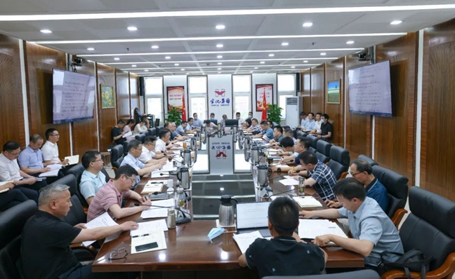 集團(tuán)黨委對(duì)黨員干部下基層察民情解民憂(yōu)暖民心實(shí)踐活動(dòng)進(jìn)行再部署